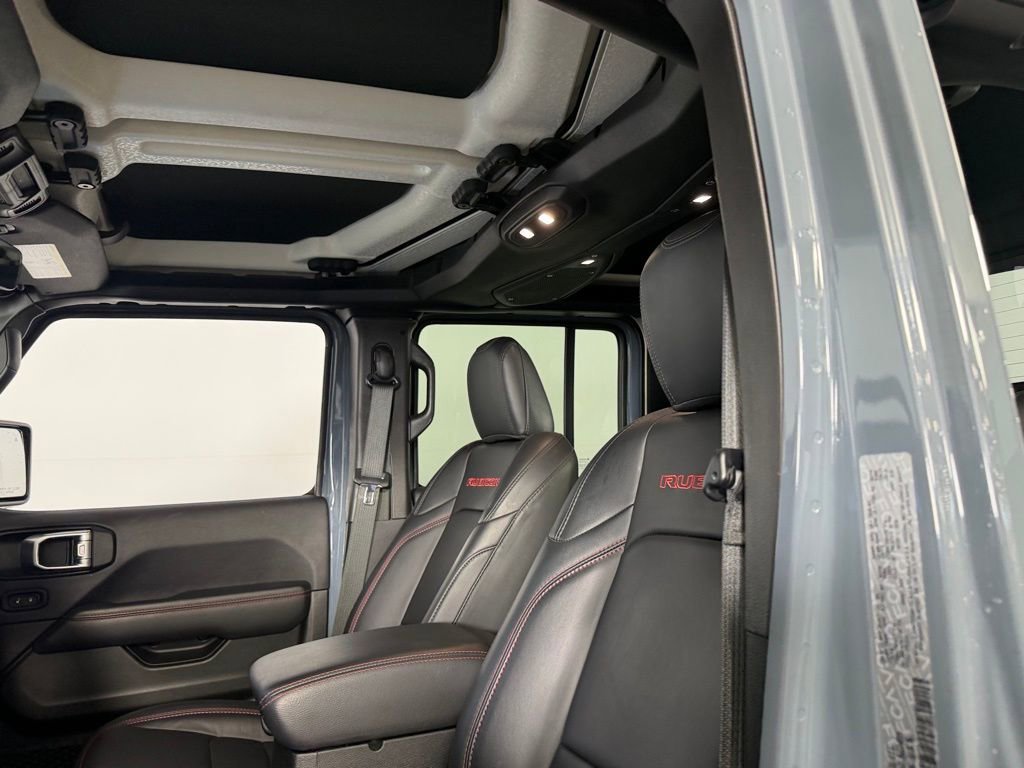 Used 2025 Jeep Gladiator Rubicon image 24