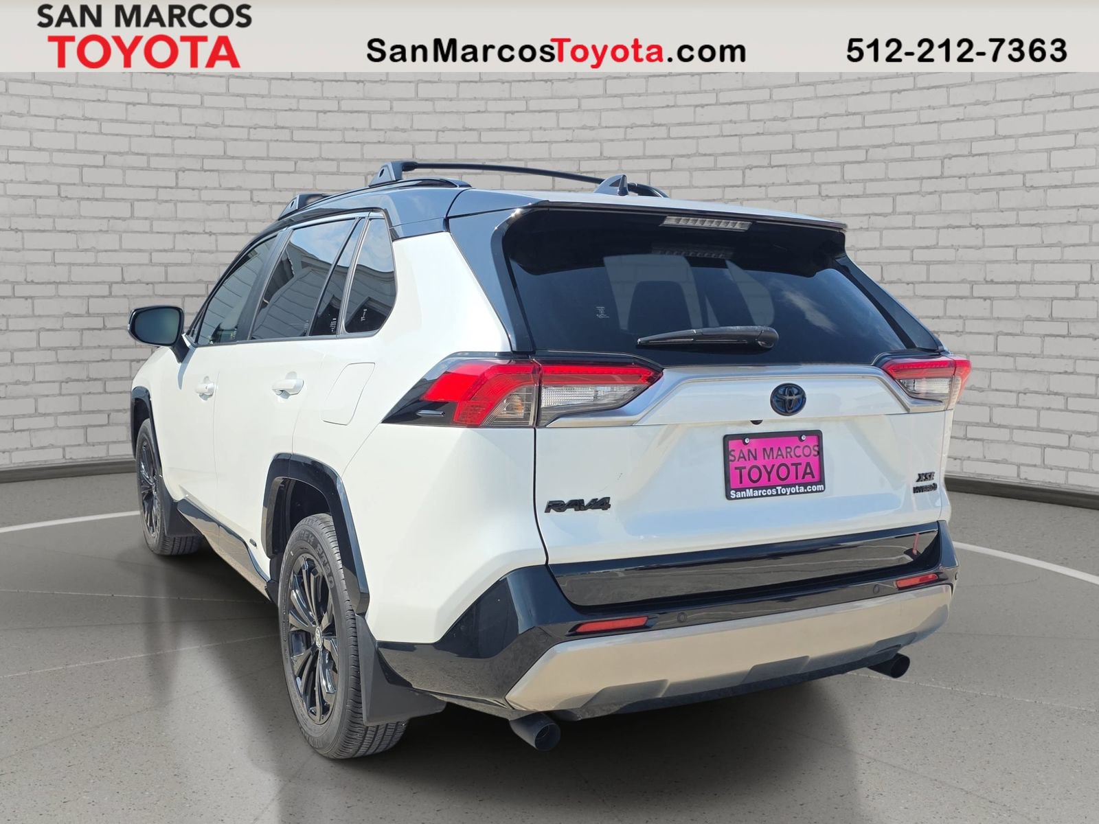 Used 2024 Toyota RAV4 XSE w/ Advanced Technology Package AWD/4WD image 8
