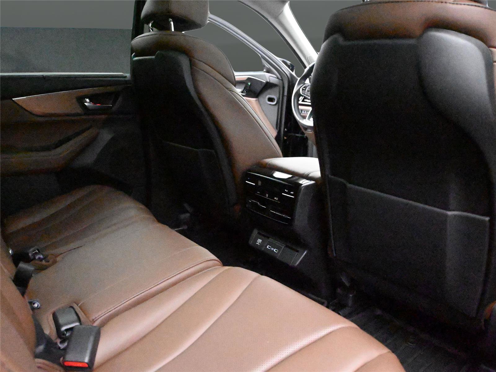 Certified 2024 Acura MDX SH-AWD w/ Technology Package image 22