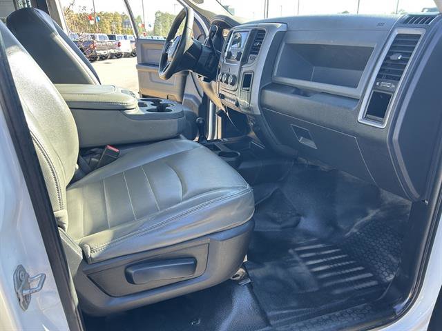 Used 2017 RAM 5500 Tradesman w/ Chrome Appearance Group image 18