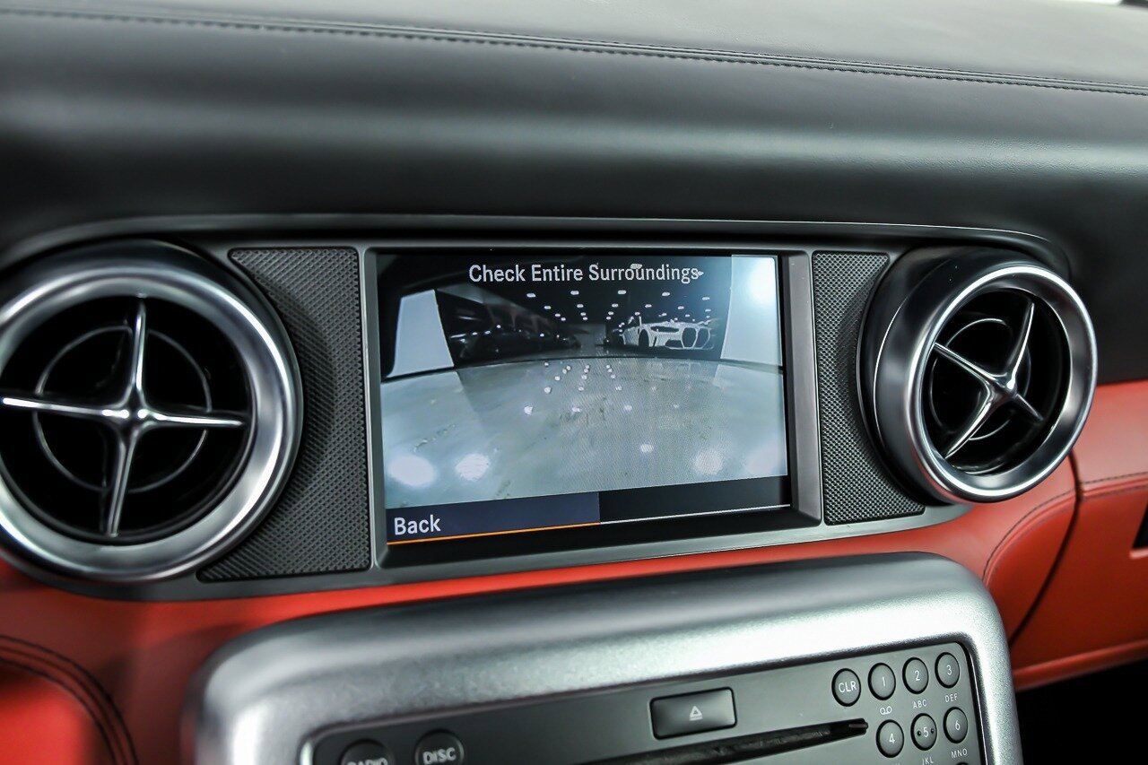 Used 2012 Mercedes-Benz SLS AMG Roadster image 34