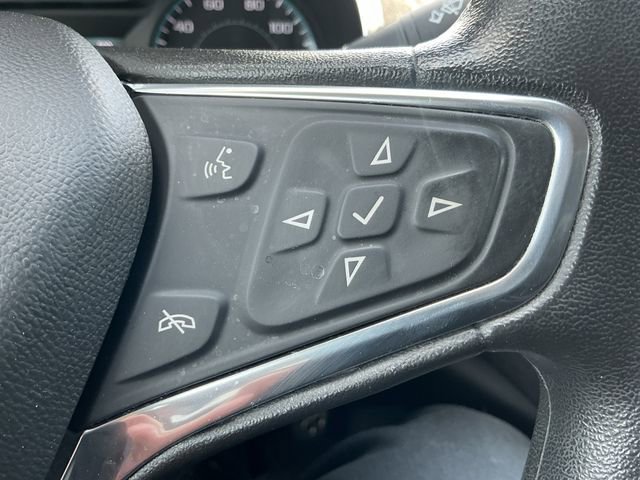 Used 2017 Chevrolet Malibu LT FWD image 18