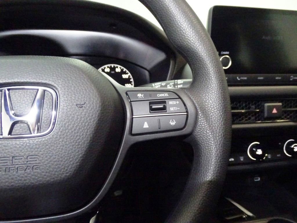 Used 2025 Honda HR-V LX image 16