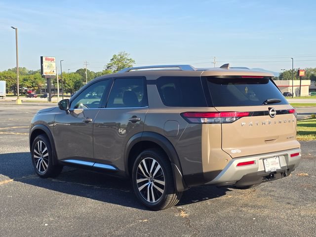Certified 2025 Nissan Pathfinder Platinum w/ Cargo Package FWD image 5