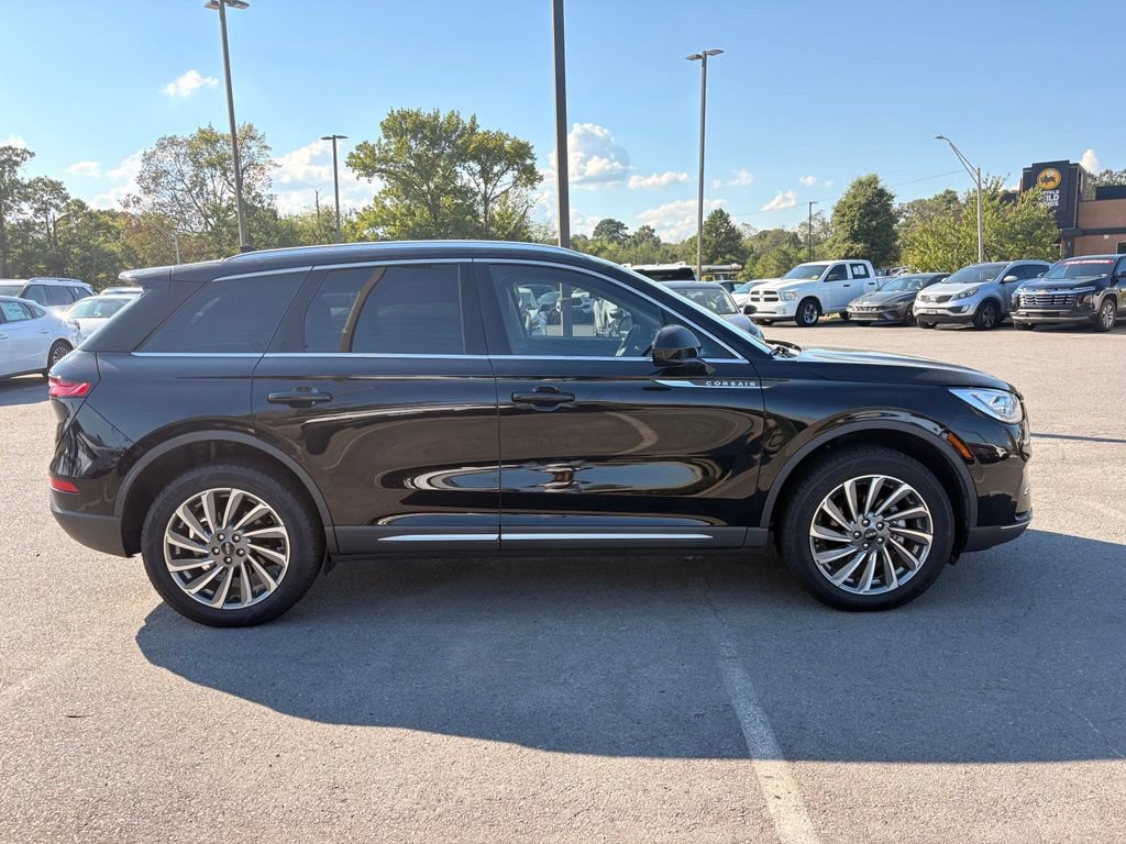 Used 2023 Lincoln Corsair Reserve AWD/4WD image 9