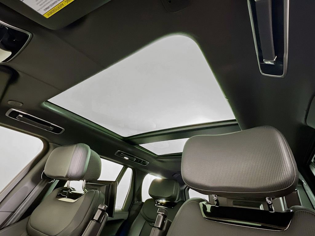 Used 2023 Land Rover Range Rover SV image 23