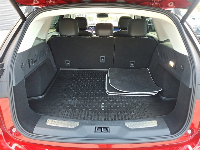 Used 2024 Lincoln Nautilus Reserve image 27