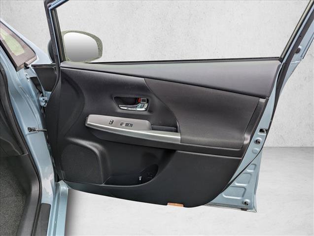 Used 2017 Toyota Prius V Three image 26