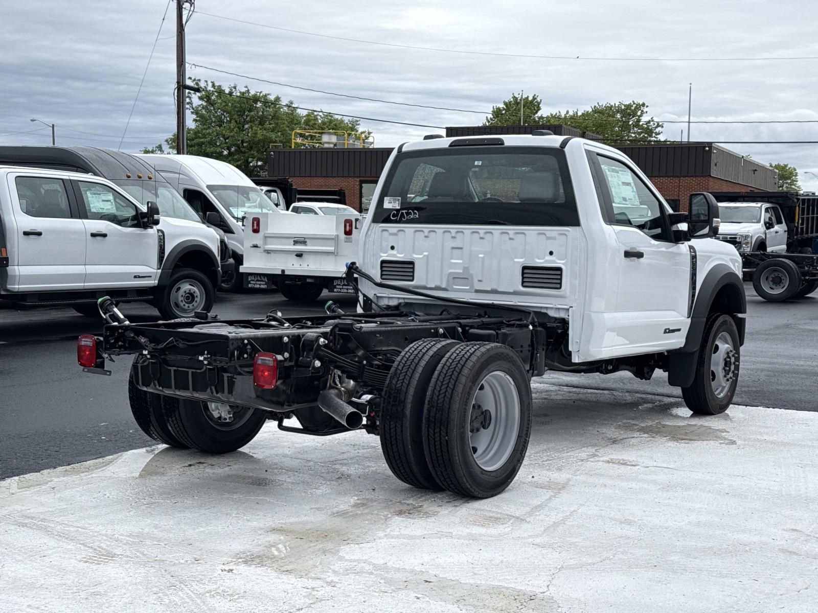 New 2026 Ford F550 4x4 Regular Cab Super Duty image 3