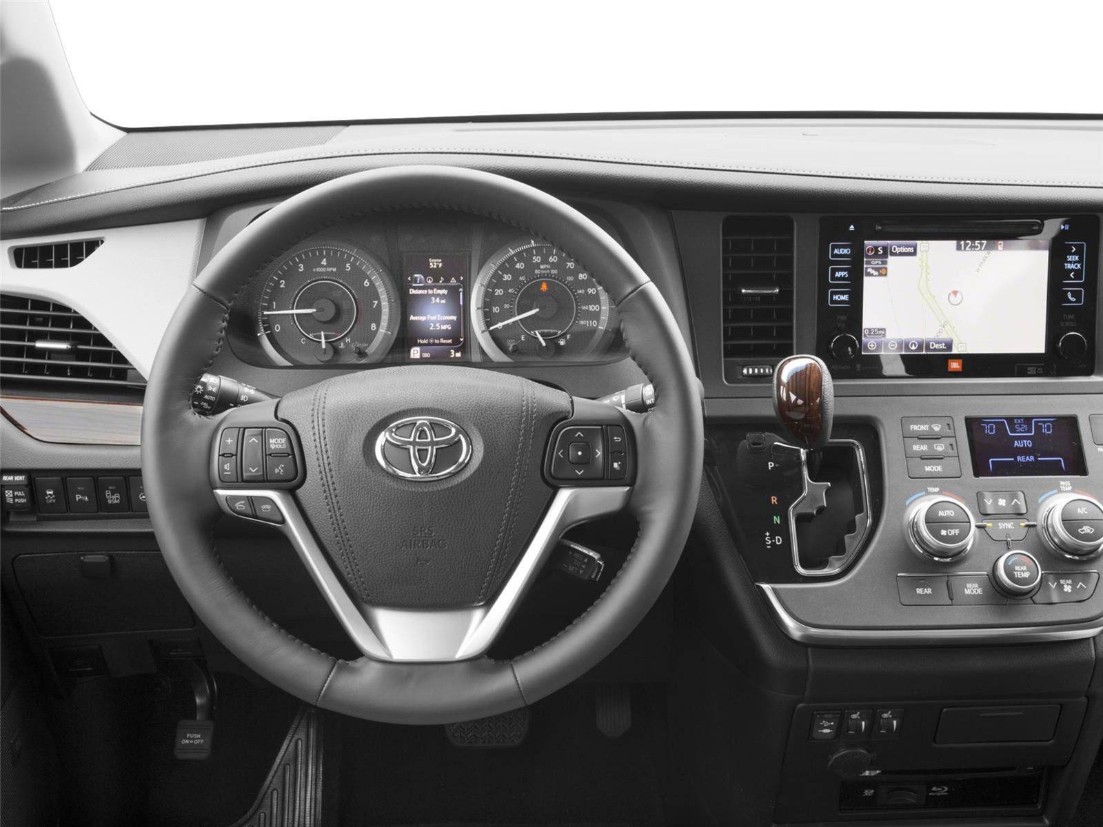 Used 2016 Toyota Sienna XLE w/ XLE Navigation Package FWD image 2