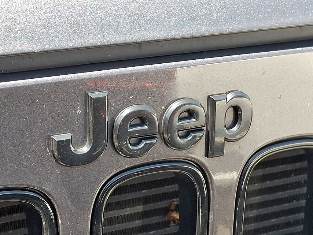 Used 2018 Jeep Wrangler Unlimited Sahara AWD/4WD image 9