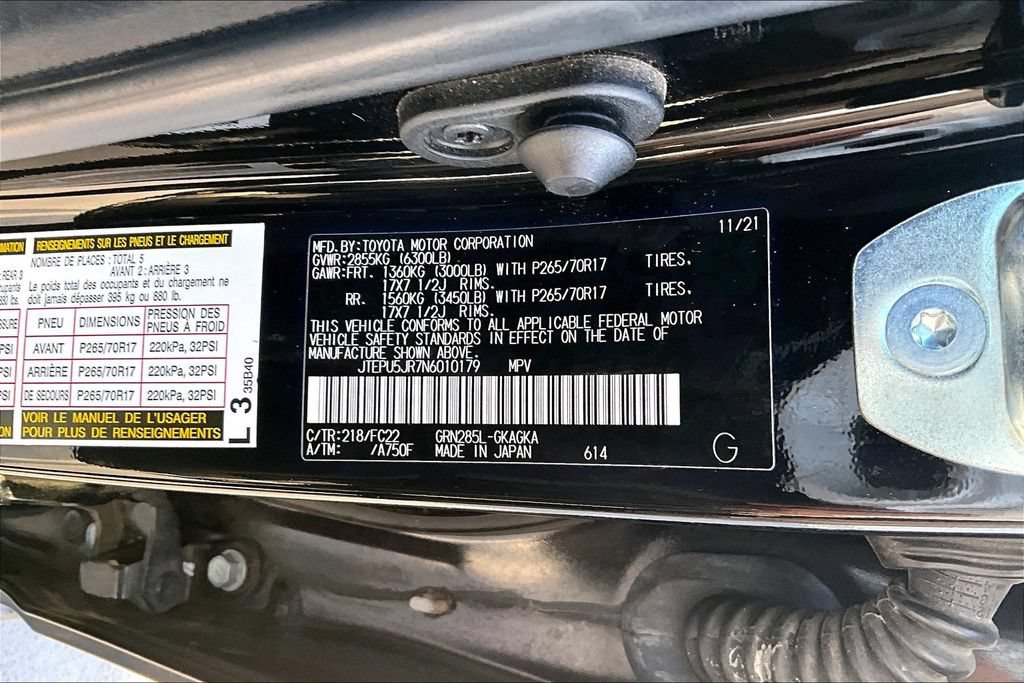 Used 2022 Toyota 4Runner TRD Off-Road AWD/4WD image 17