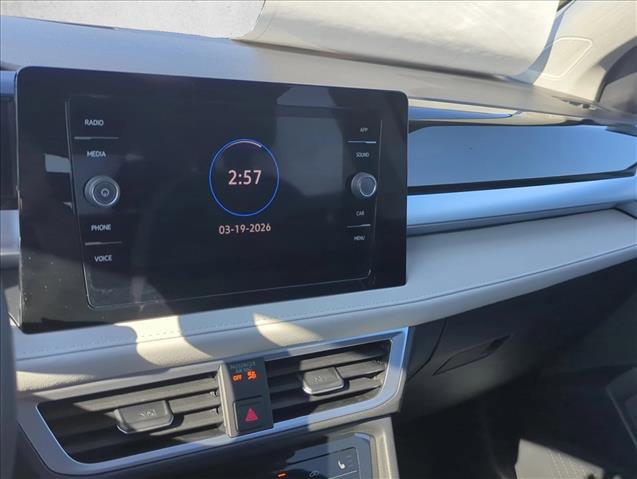 New 2026 Volkswagen Taos SE image 13