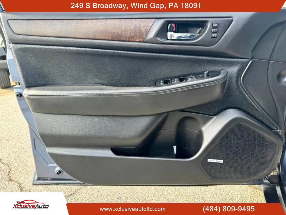 Used 2016 Subaru Outback 2.5i Limited image 9