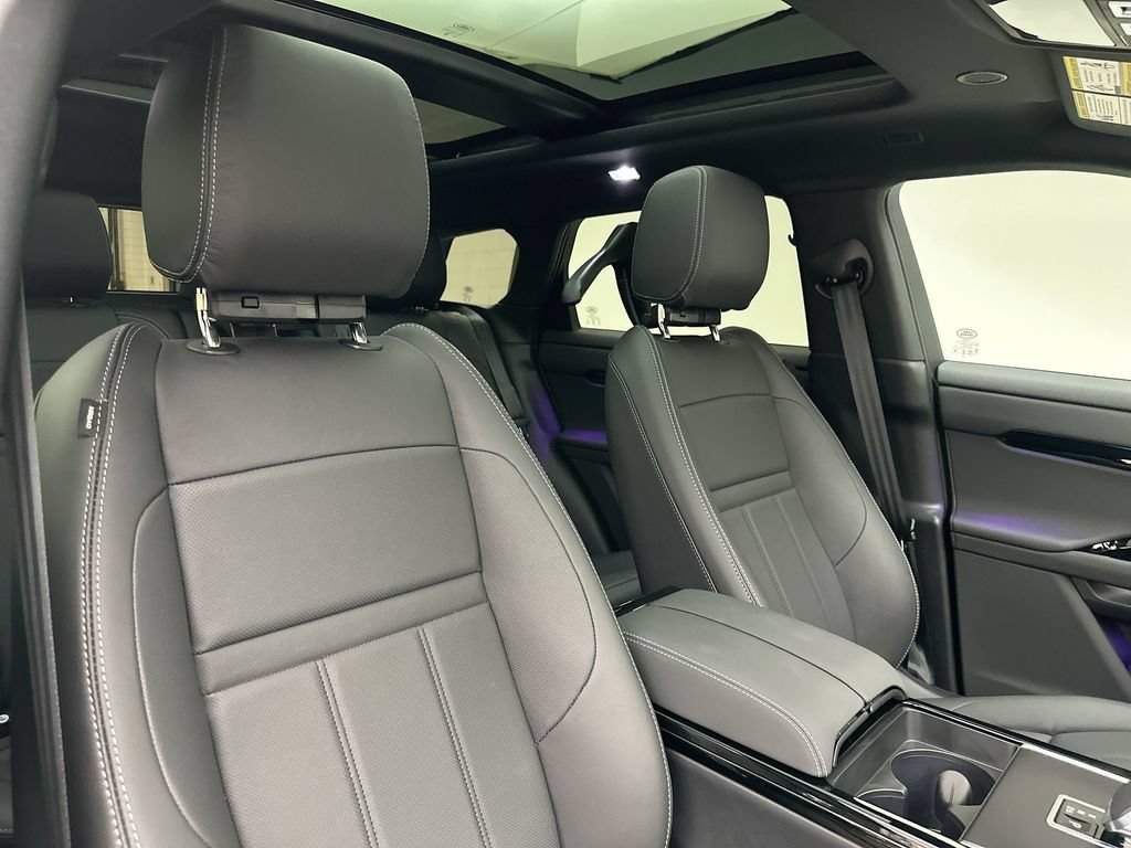 New 2026 Land Rover Range Rover Evoque Hoxton AWD/4WD image 6