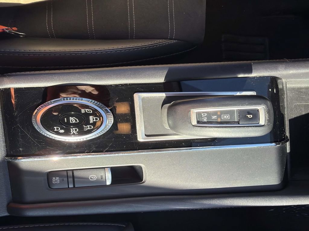 Used 2024 Mitsubishi Outlander SE image 32