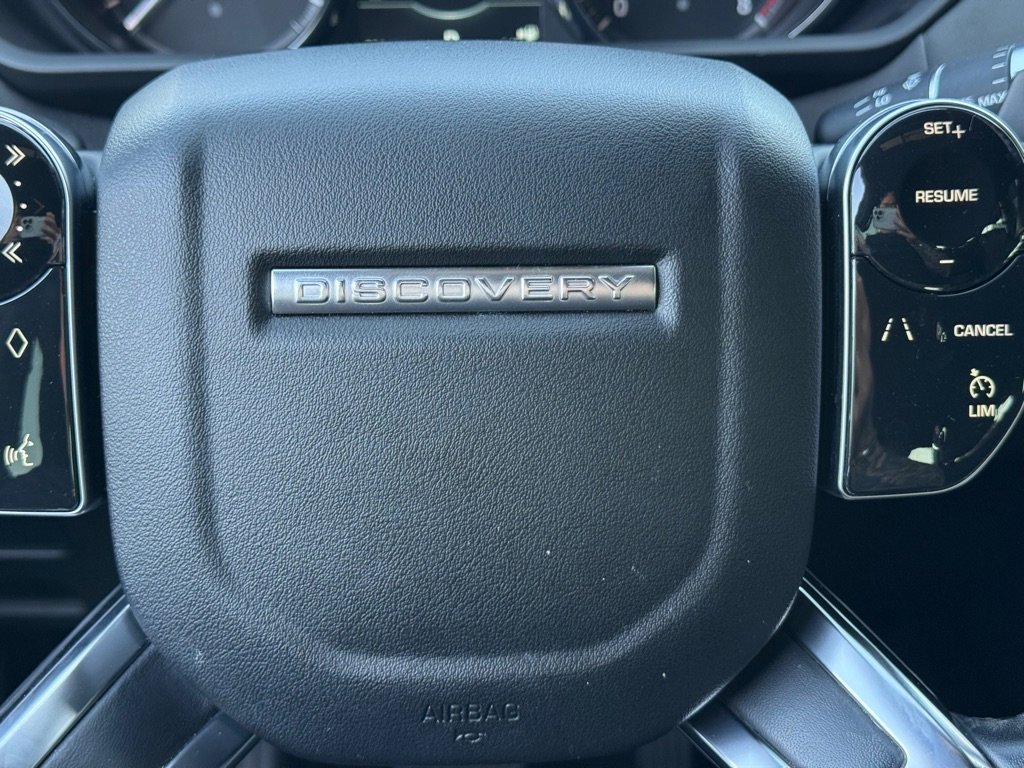 Used 2019 Land Rover Discovery SE image 20
