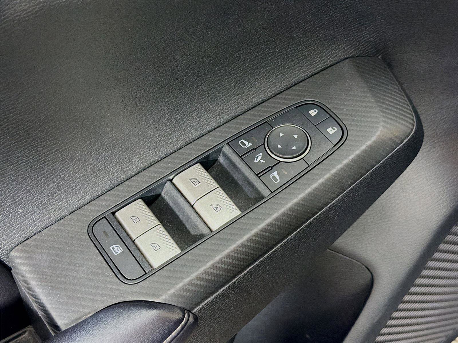 Used 2023 Mitsubishi Outlander SE AWD/4WD image 19