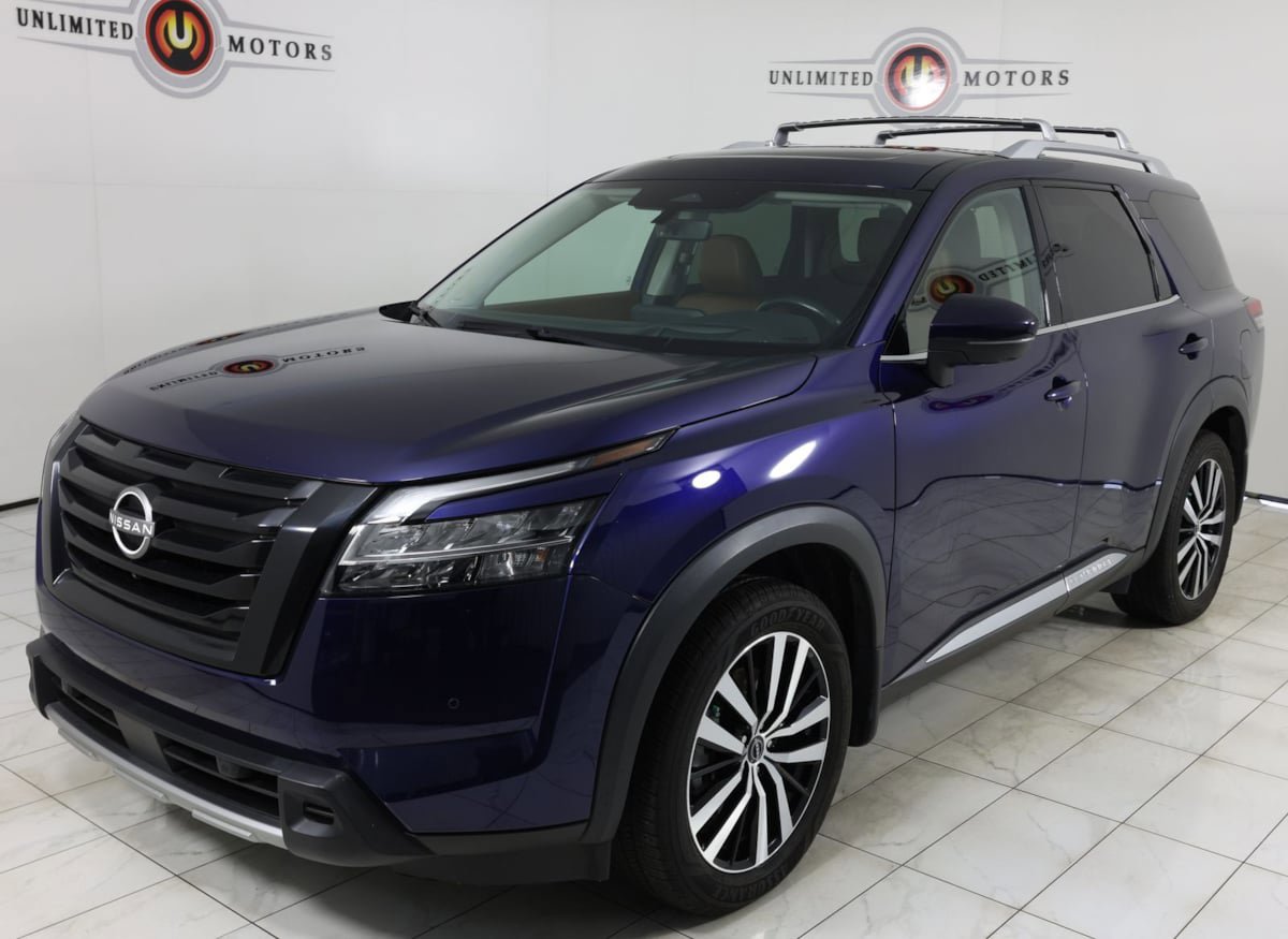 Used 2023 Nissan Pathfinder Platinum AWD/4WD image 5