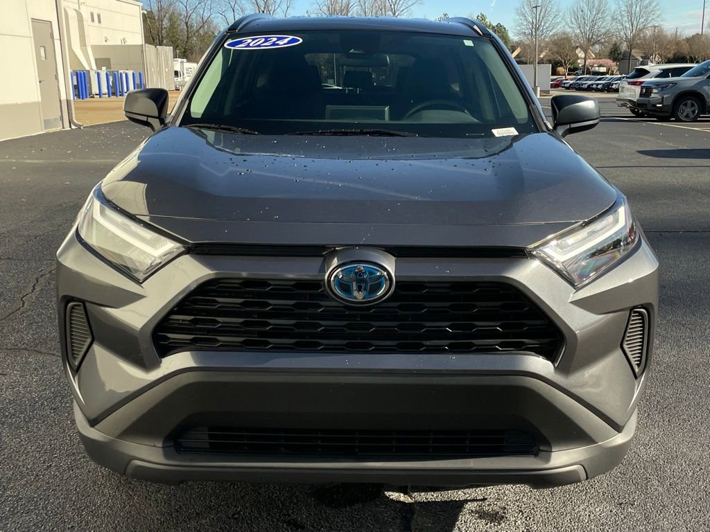 Used 2024 Toyota RAV4 LE image 9