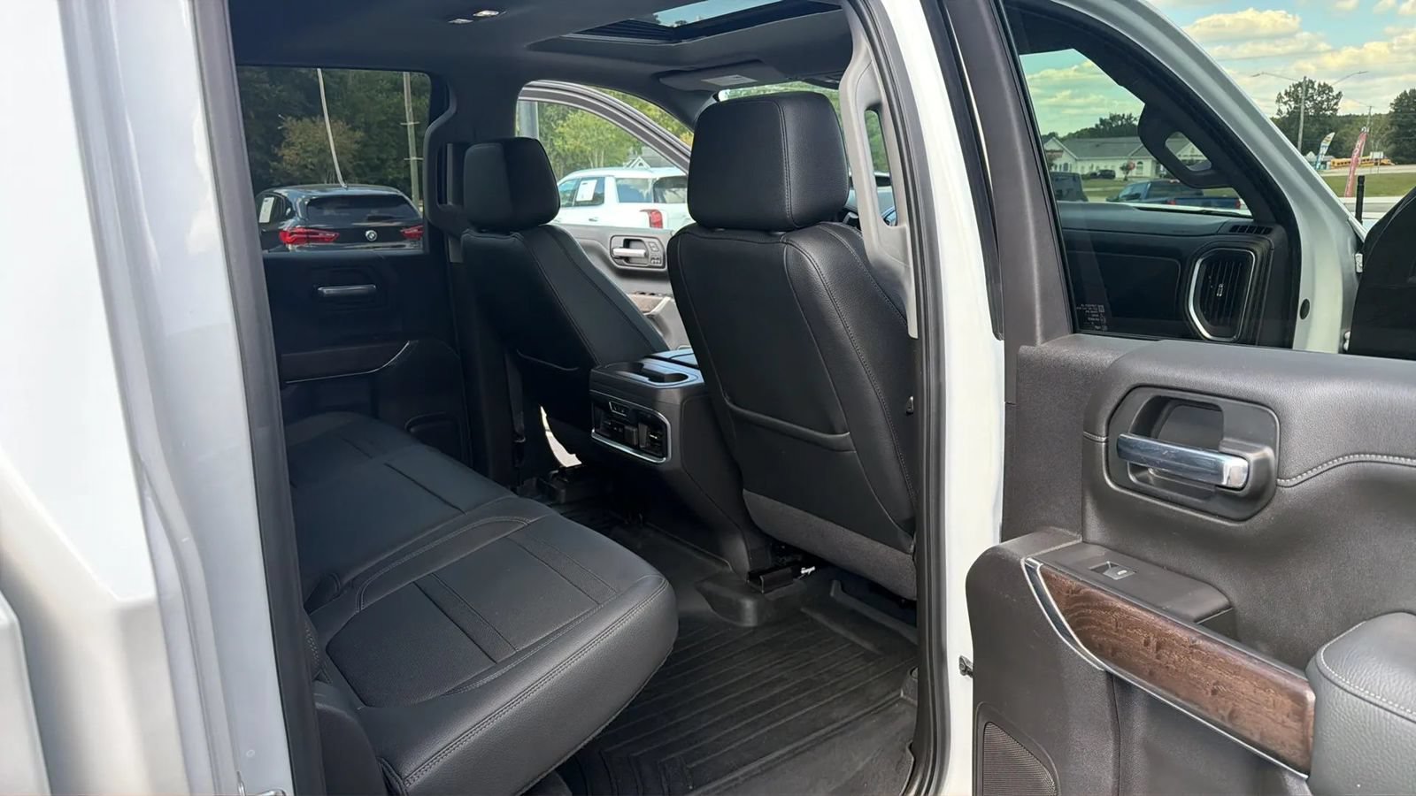 Used 2020 GMC Sierra 1500 Denali w/ Denali Ultimate Package AWD/4WD image 18