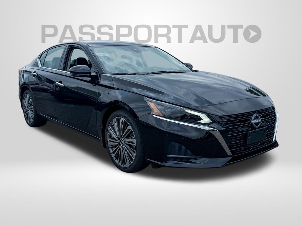 Certified 2025 Nissan Altima 2.5 SL FWD image 2