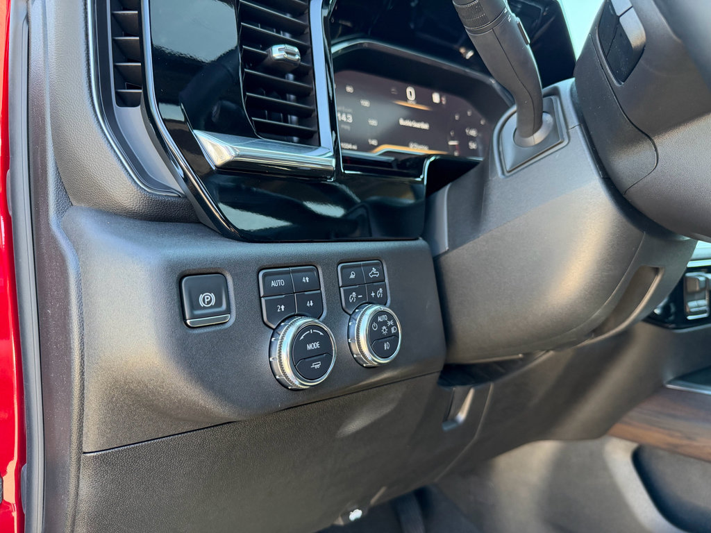 Used 2024 GMC Sierra 2500 SLT w/ SLT Premium Package image 23