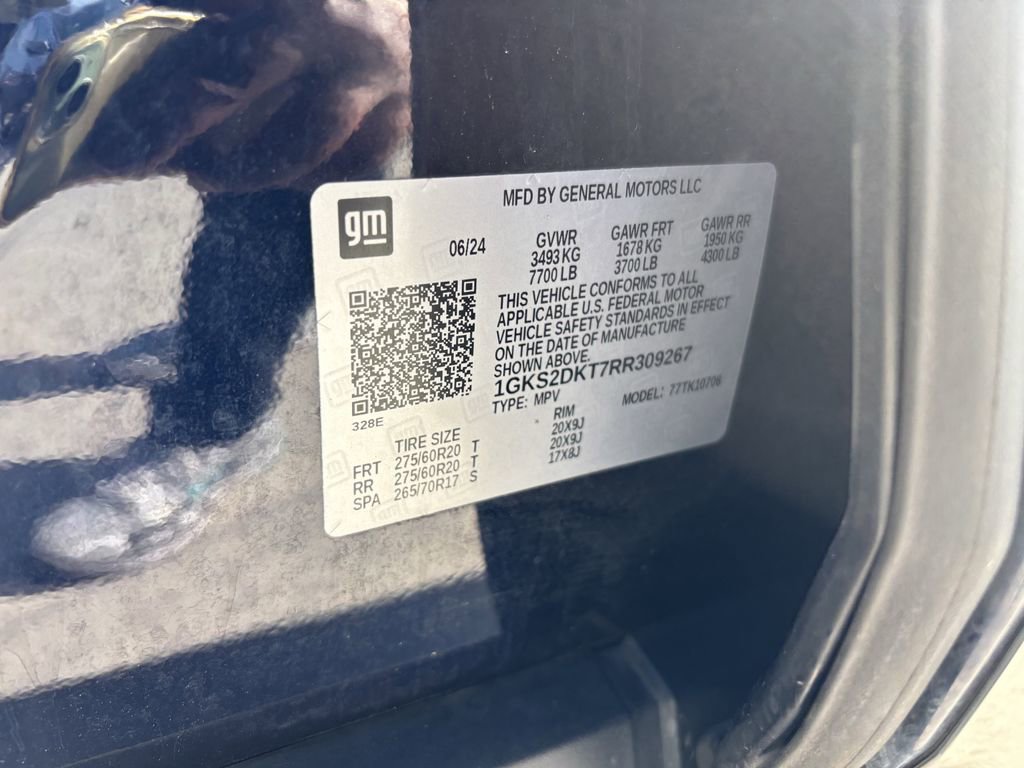Used 2024 GMC Yukon Denali w/ Advanced Technology Package image 32