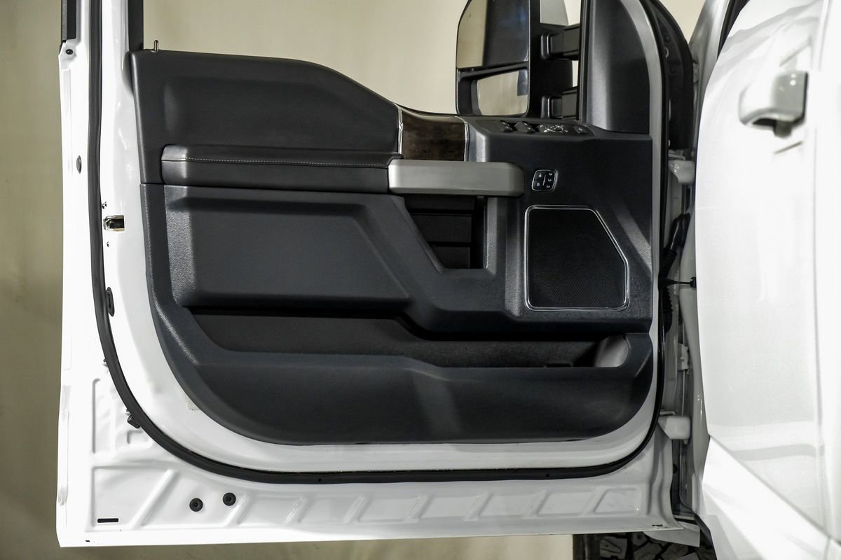 Used 2022 Ford F250 Lariat w/ Lariat Value Package image 34