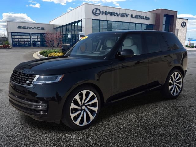 Used 2025 Land Rover Range Rover SE AWD/4WD image 1