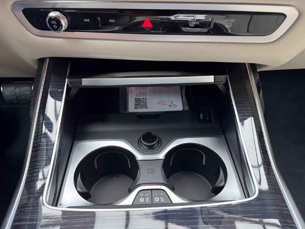 New 2027 BMW X7 M60i AWD/4WD image 18