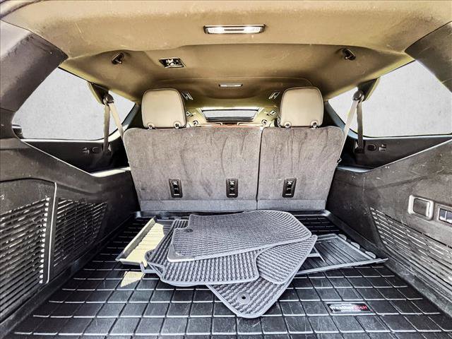 Used 2024 GMC Yukon XL Denali Ultimate AWD/4WD image 6