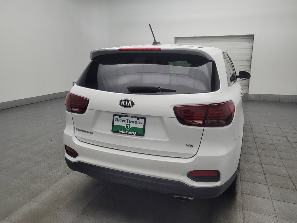 Used 2019 Kia Sorento FWD V6 image 7