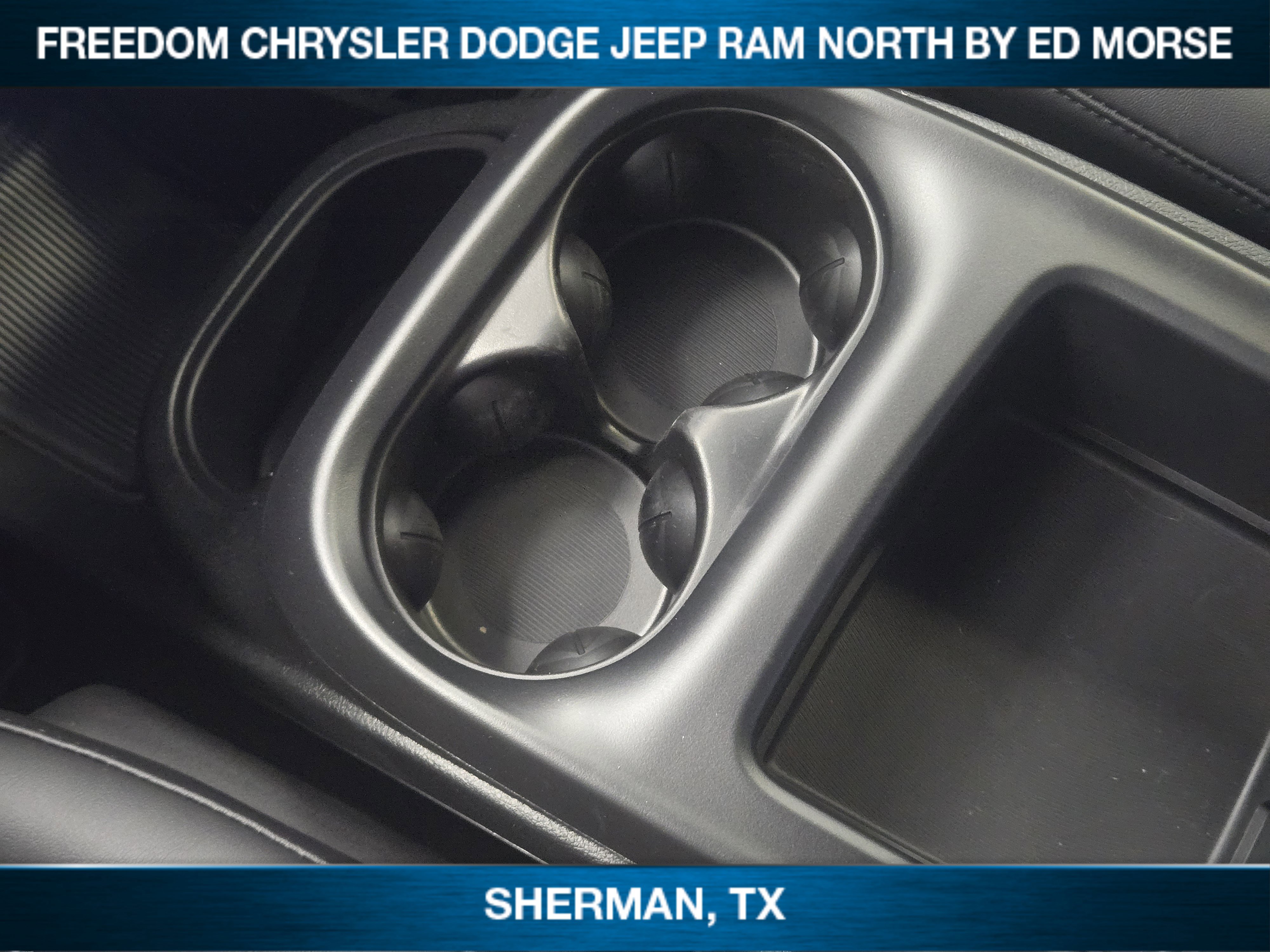 New 2026 Chrysler Pacifica Select image 14