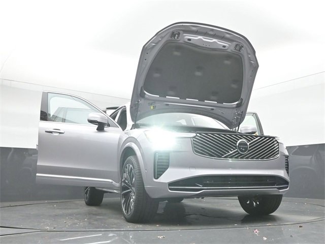 New 2026 Volvo XC90 B6 Plus w/ Protection Package Premier AWD/4WD image 56