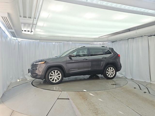 Used 2016 Jeep Cherokee Limited AWD/4WD image 3