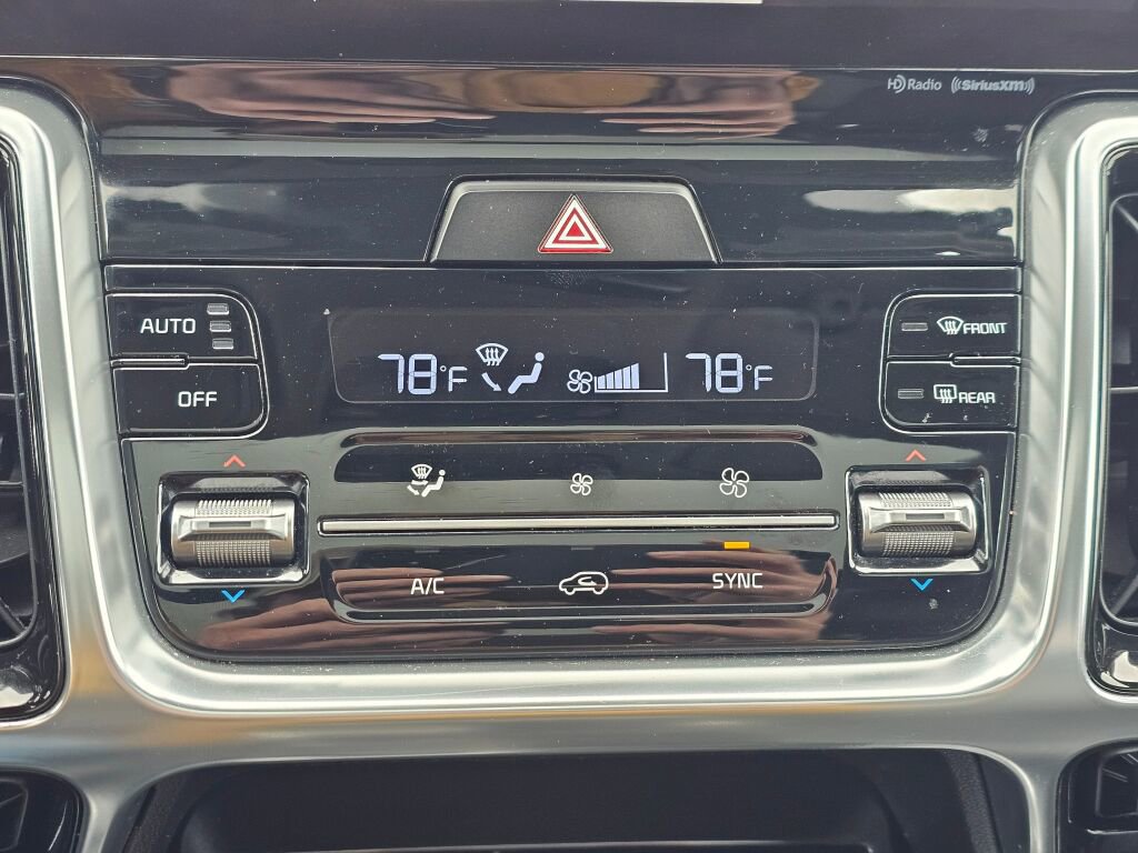 Used 2021 Kia Sorento SX AWD/4WD image 17