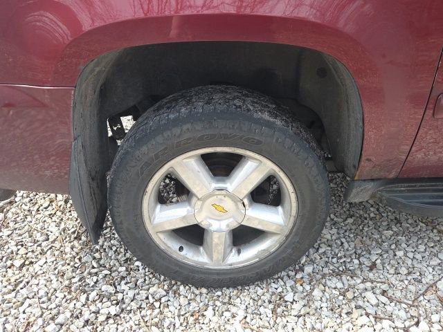 Used 2008 Chevrolet Suburban LT image 7