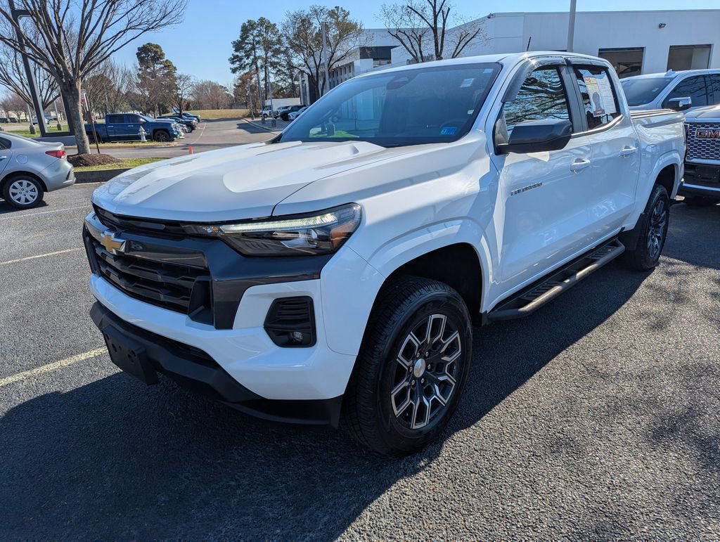 Used 2024 Chevrolet Colorado LT w/ LT Convenience Package III image 4