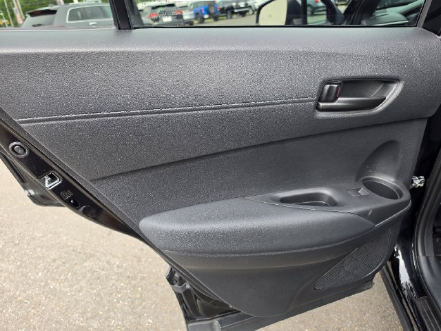 Used 2024 Toyota Corolla Cross AWD Hybrid w/ Moonroof Package image 23