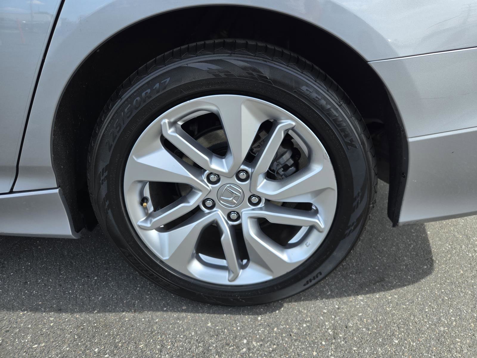 Used 2019 Honda Accord LX image 33