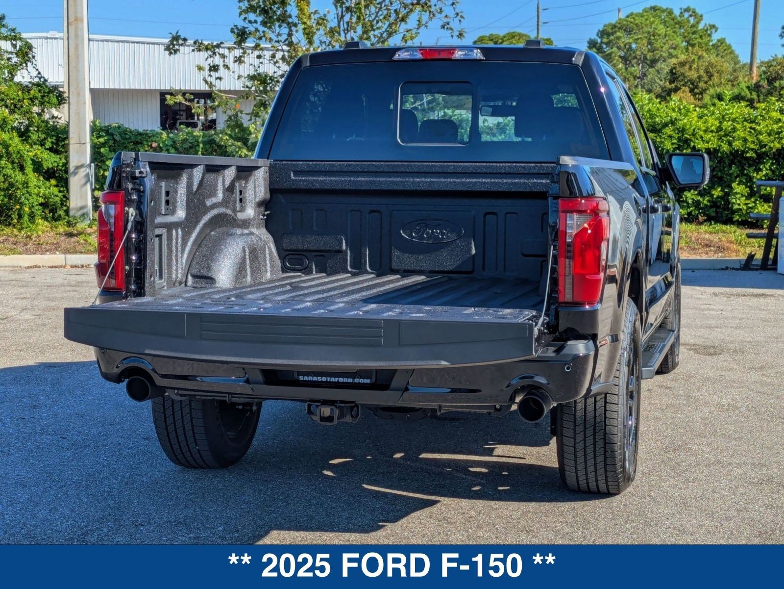 New 2025 Ford F150 XLT w/ Equipment Group 302A MID image 14