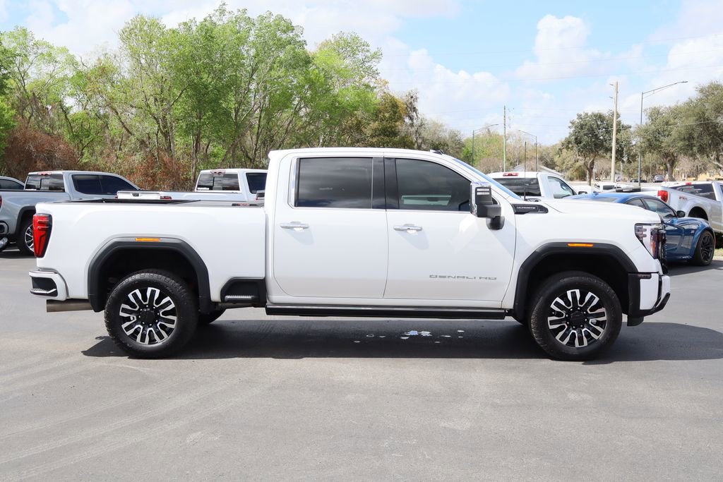 Used 2025 GMC Sierra 2500 Denali Ultimate AWD/4WD image 10