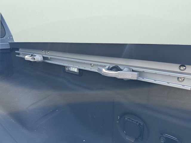 Used 2023 Nissan Frontier PRO-4X w/ Pro Convenience Package image 38