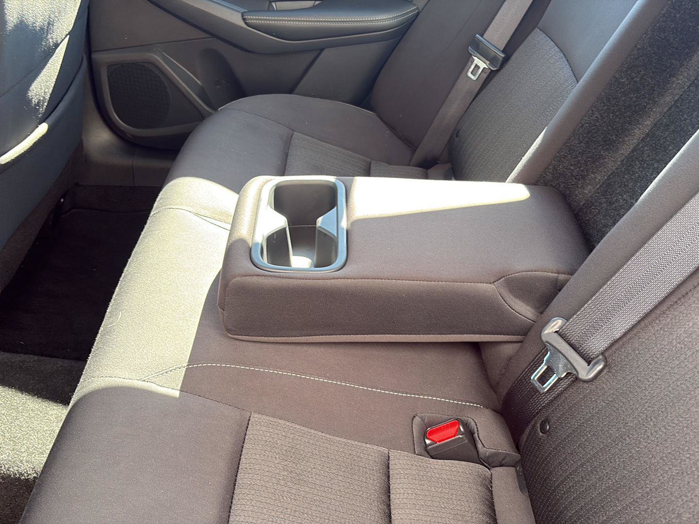 Used 2025 Nissan Altima 2.5 SV FWD image 31