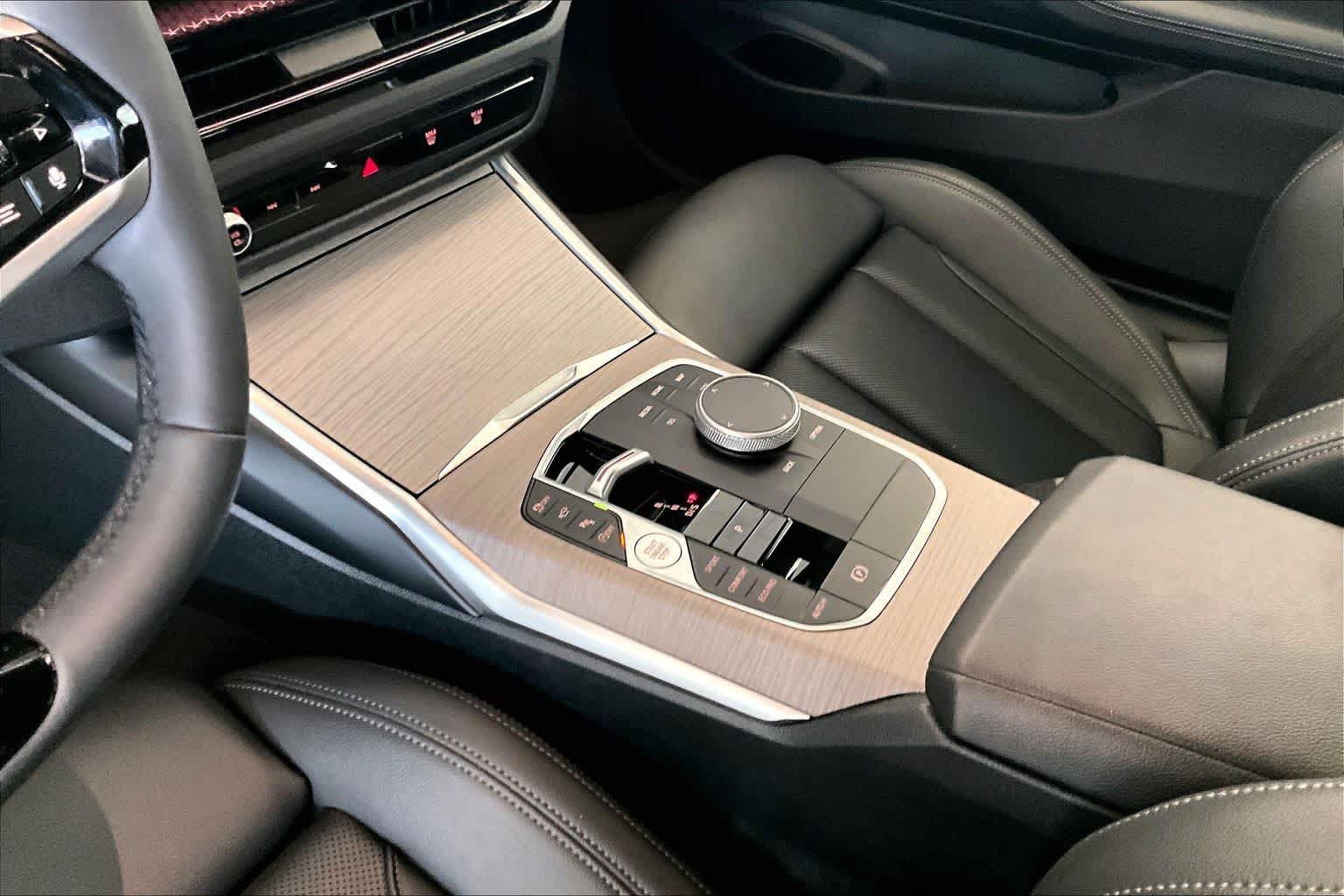 Used 2025 BMW 430i Coupe w/ Convenience Package RWD image 14