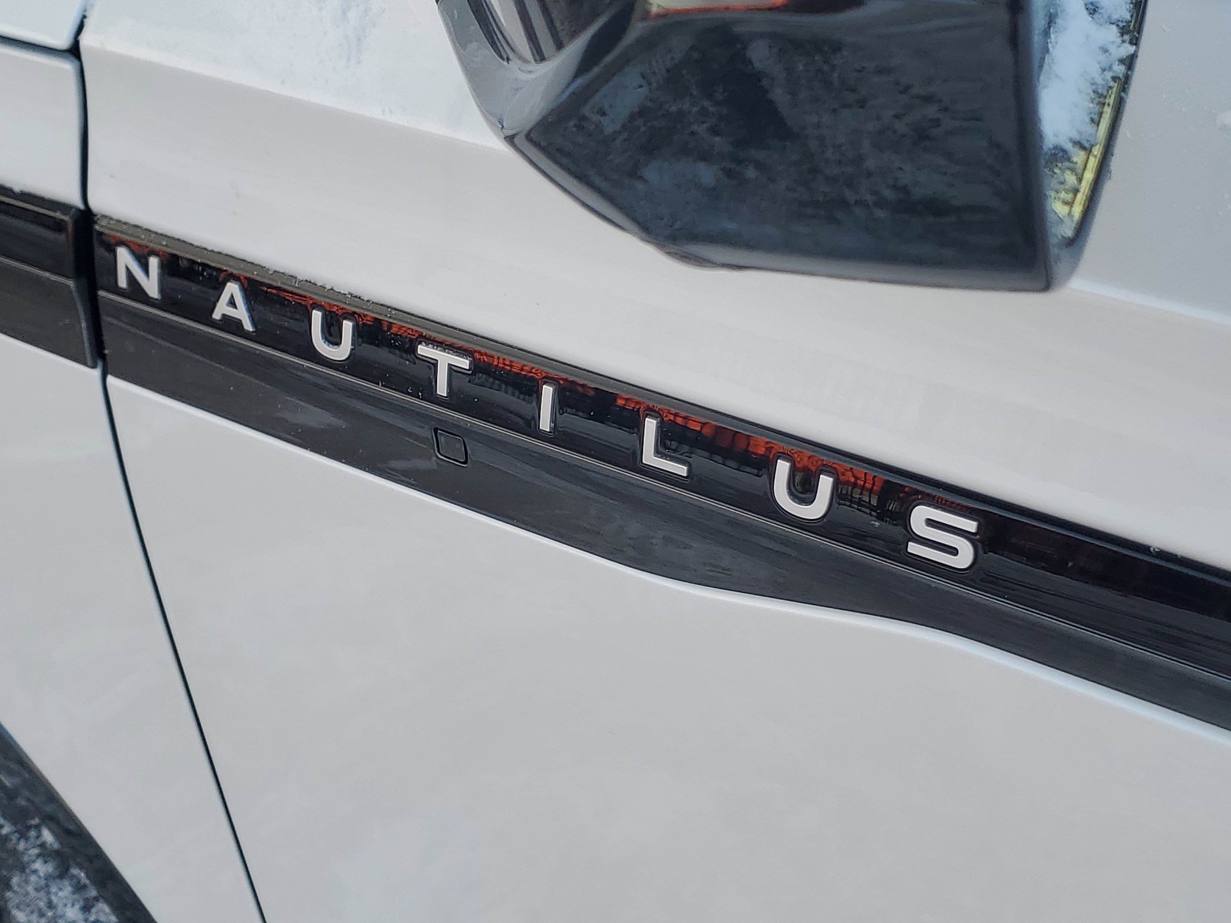 New 2026 Lincoln Nautilus Reserve image 7