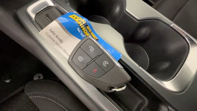 Used 2025 Chevrolet Equinox EV LT FWD image 26