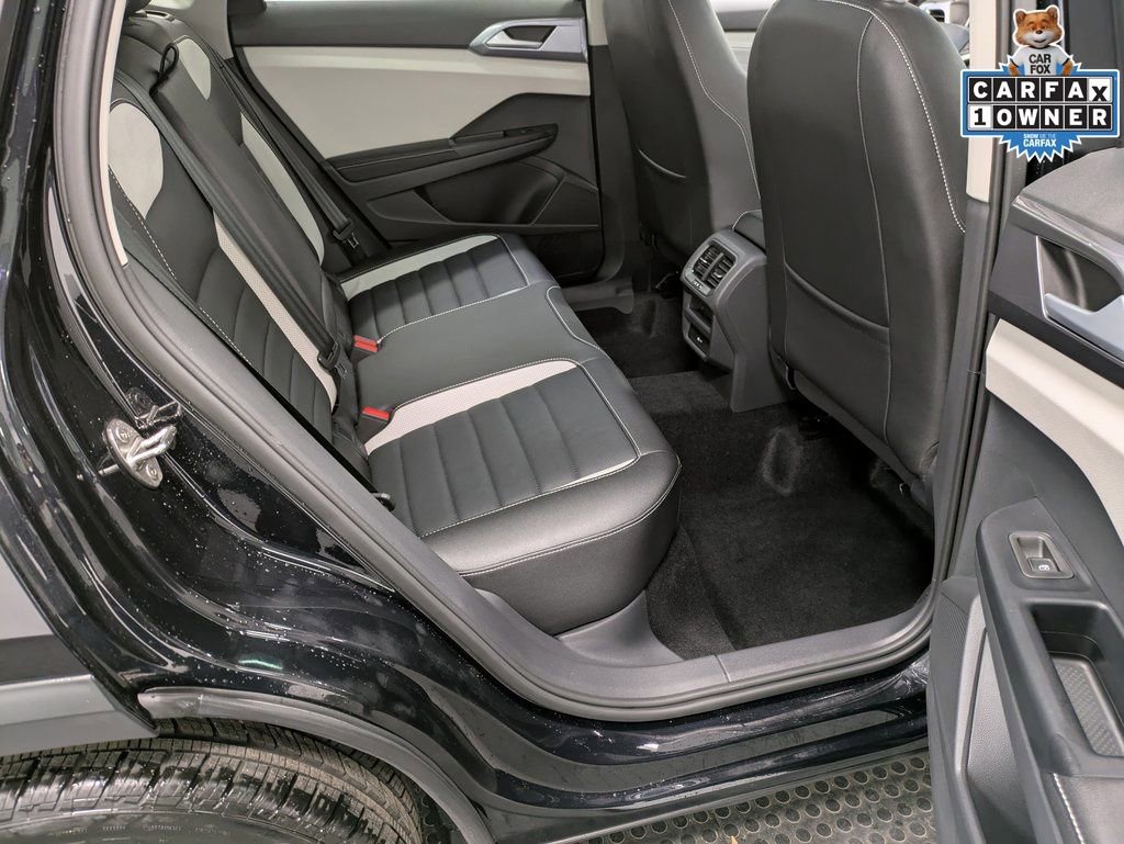 Used 2025 Volkswagen Taos SEL w/ Black Wheel Plus Package image 28