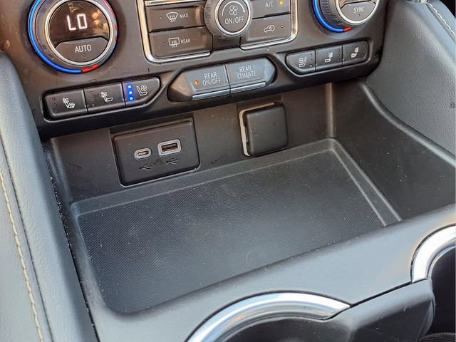 Used 2022 Chevrolet Tahoe Premier AWD/4WD image 11